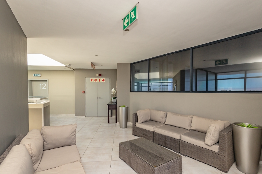 3 Bedroom Property for Sale in Waves Edge Western Cape